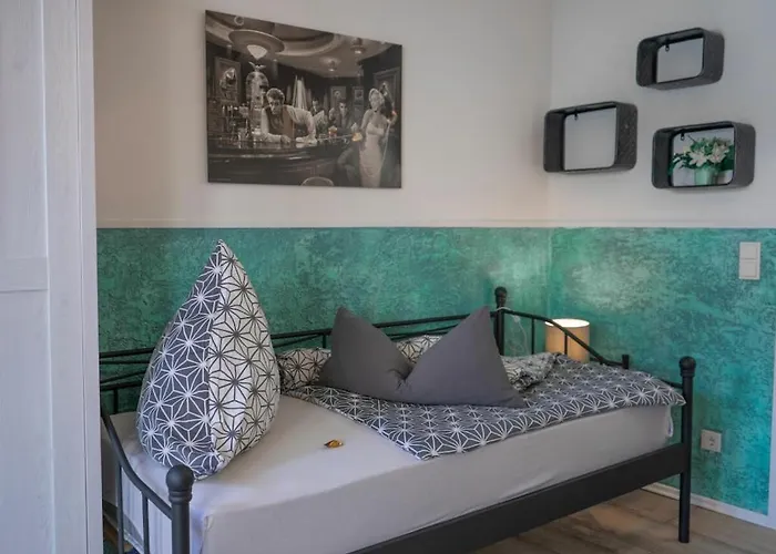 Appartement With 1 Bedroom *